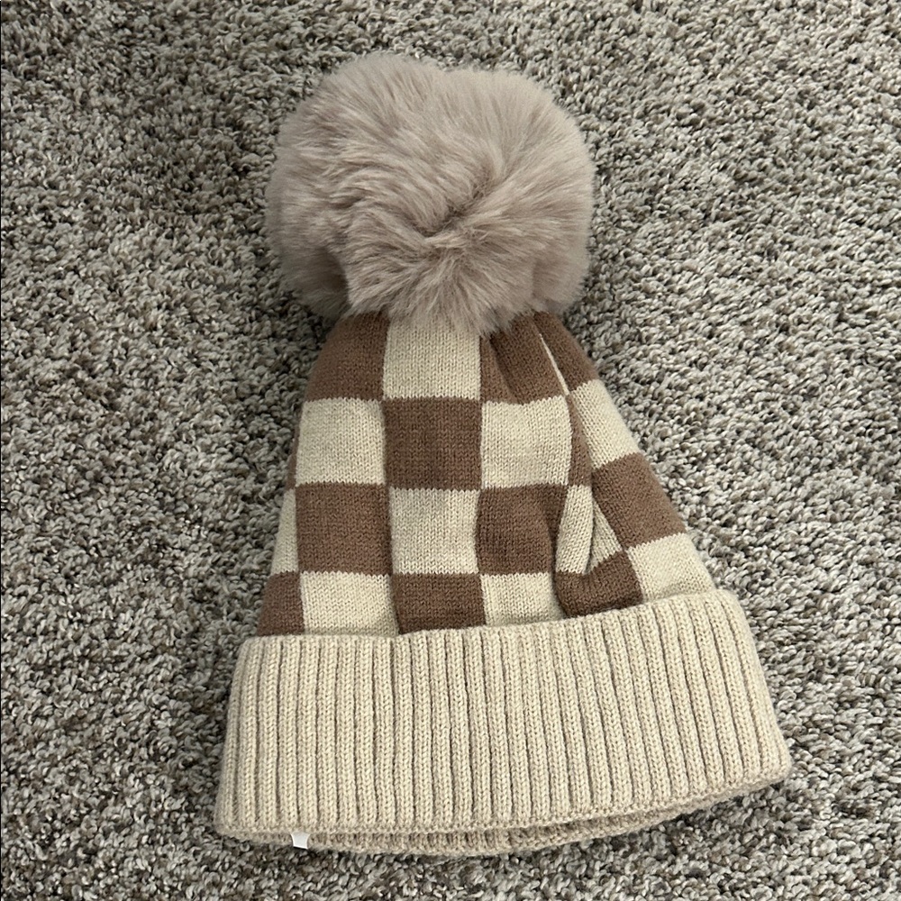 NWT Checkered Knit Pom-Pom Beanie - Brown and Cream